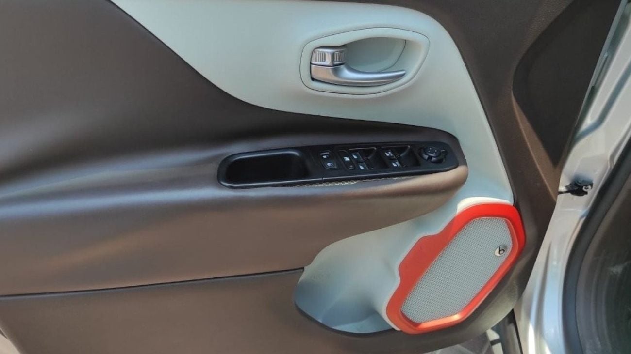 Jeep Renegade Sport jeep renegade  Model 2016 ( UAS_ SPEC) VERY GOOD CONDITION   * CAR IN VERY GOOD CONDITION, BUY