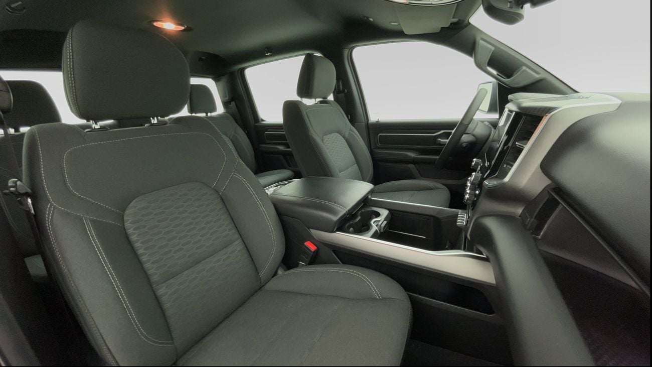 رام 1500 BIGHORN 3 | بدون دفعة مقدمة | اختبار القيادة في المنزل