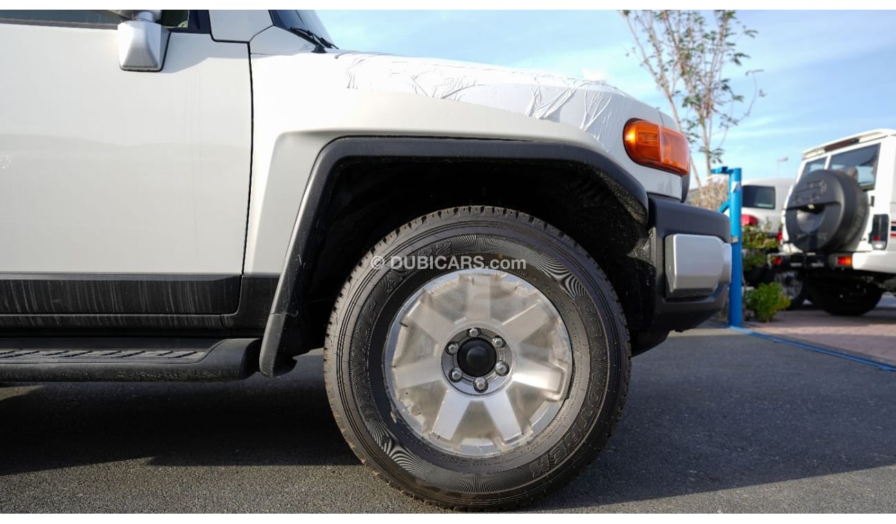 Toyota FJ Cruiser FJ Cruiser EXTREME 4.0L V6- PETROL, 4WD,CRUISE CONTROL, JBL, MULTIMEDIA STEERING .