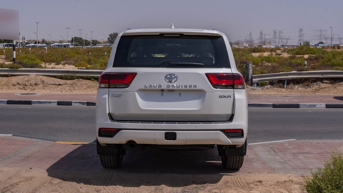 تويوتا لاند كروزر 2025 Toyota Land Cruiser 300 GXR 3.3L AT Diesel (White-Black)