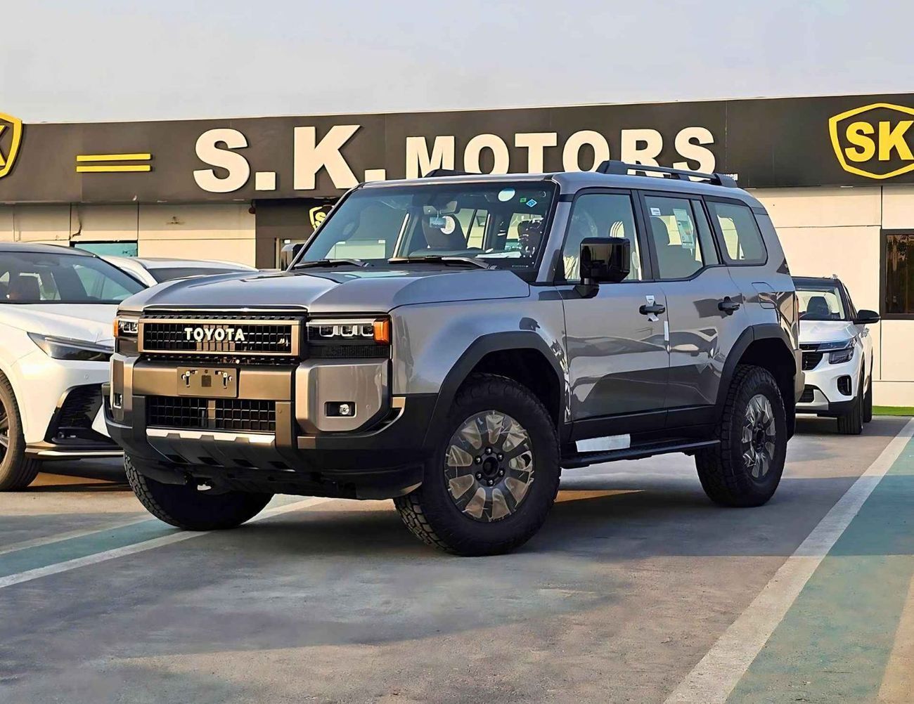 Toyota Prado ADVENTURE WITH COMPRESSOR / 2.8L V4 DIESEL / DRIVER POWER WITH LEATHER SEATS / AUTO A/C (CODE # P28A