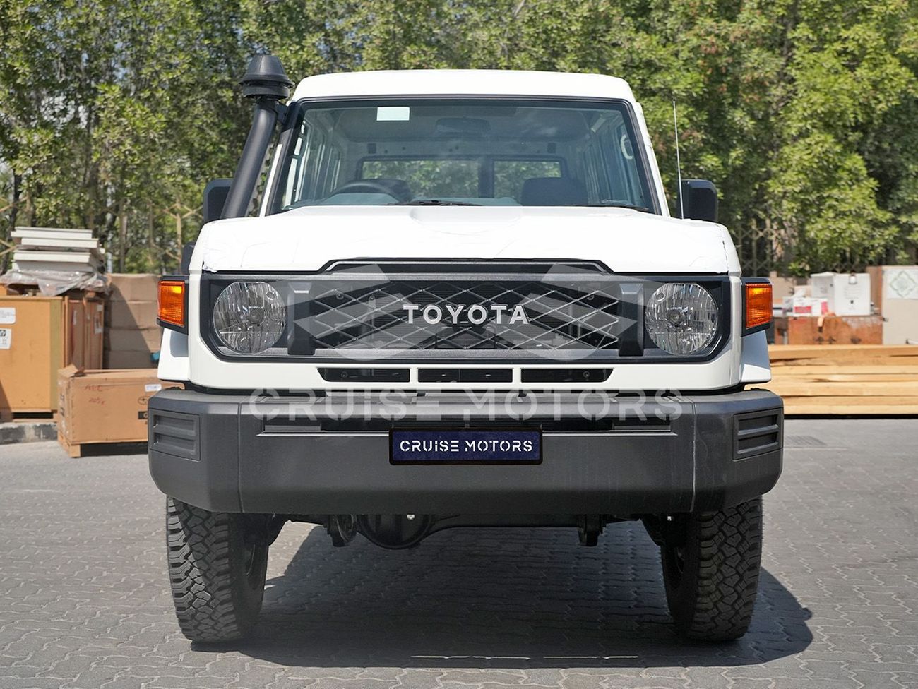 Toyota Land Cruiser 70 LC 78 - Manual - 4.2L - Diesel - HardTop - Station wagon - 4x4 - 13 Seats - 3 Door