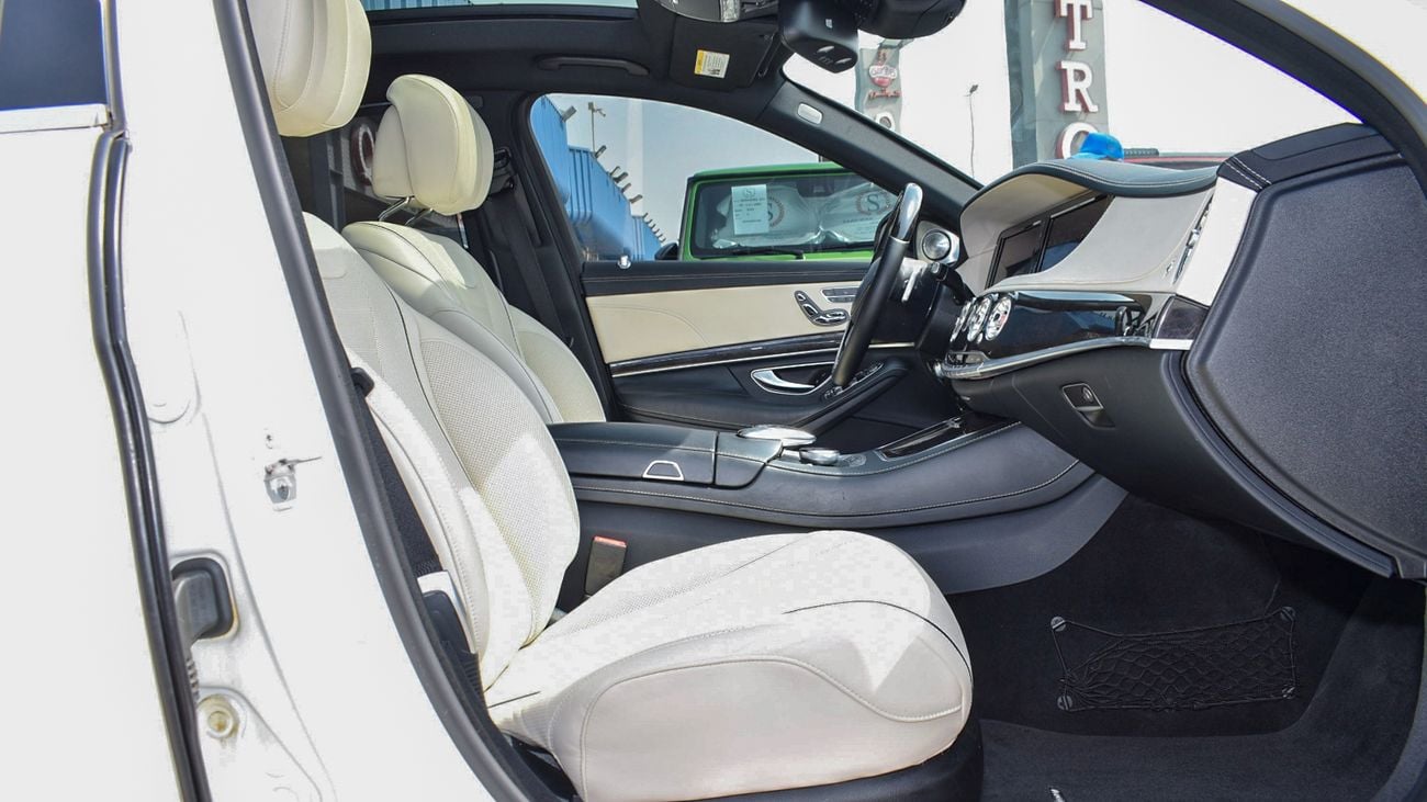 Mercedes-Benz S 550 With S 560 badge