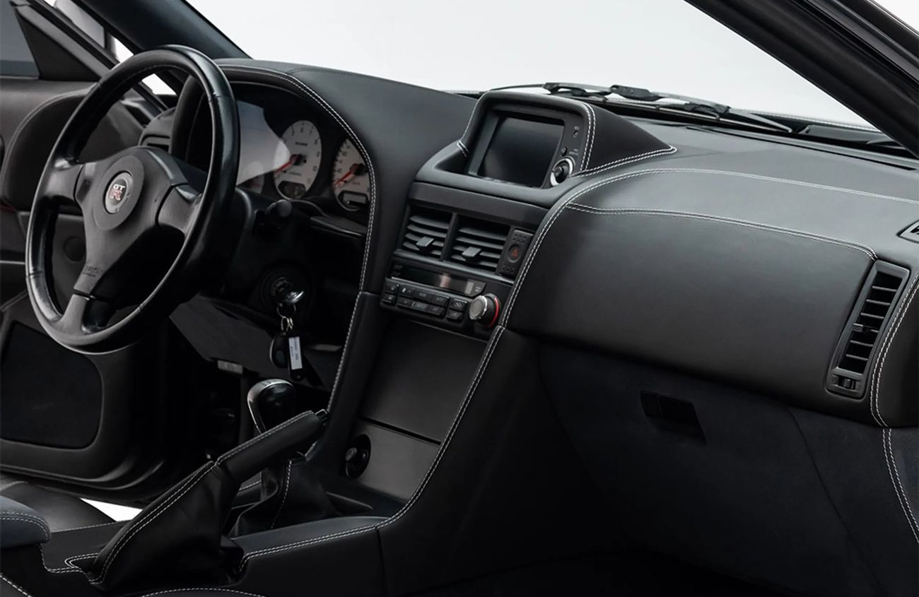 نيسان سكايلاين 2.6L I-6 Turbocharged Engine