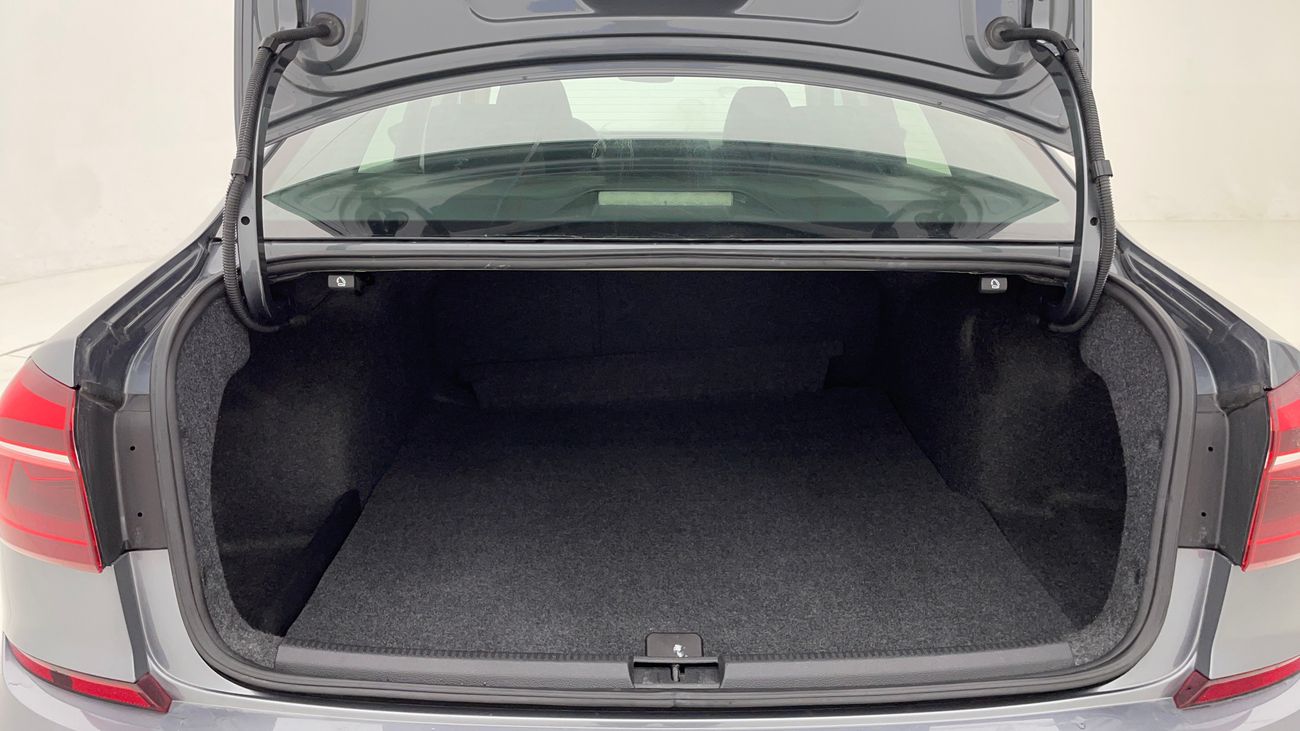 فولكس واجن باسات SE 2.5 | بدون دفعة مقدمة | اختبار قيادة مجاني للمنزل