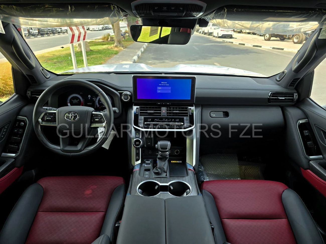 تويوتا لاند كروزر TOYOTA LC300 PETROL 3.5L VXR - Z - RADAR - FULLY LOADED - 2025 MODEL - BLACK INSIDE BLACK/RED - OMAN