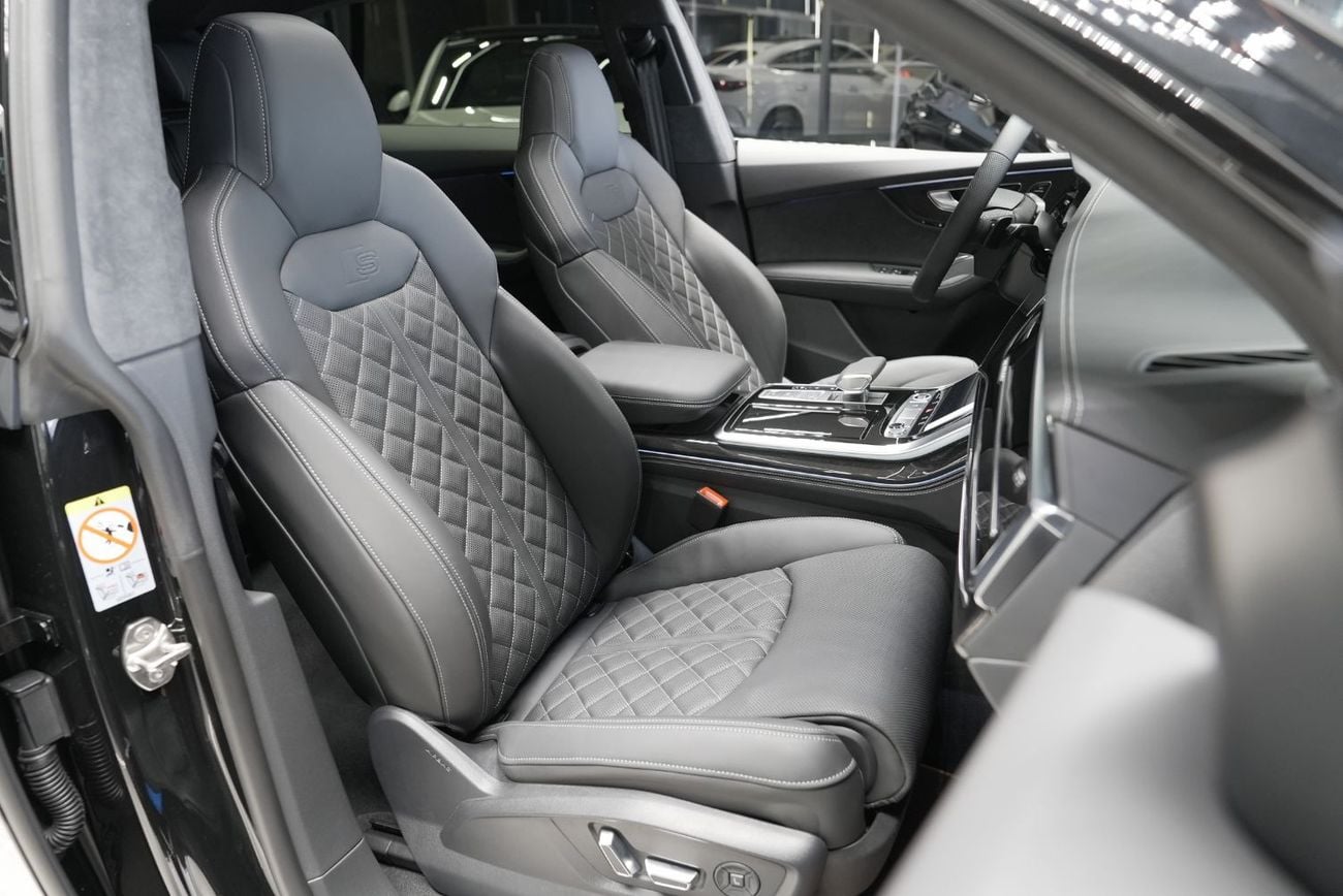 Audi Q8 etron AUDI Q8 S-LINE SPORT 2025 NEW