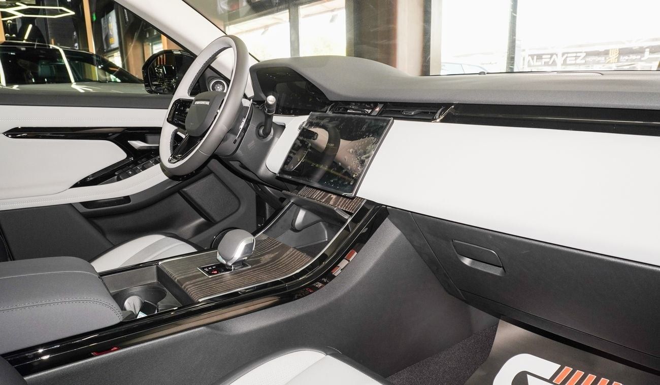 Land Rover Range Rover Evoque Black Edition P250