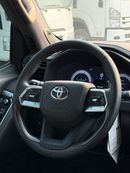 Toyota Land Cruiser VXR WITH OFFROAD EDIRTION KIT