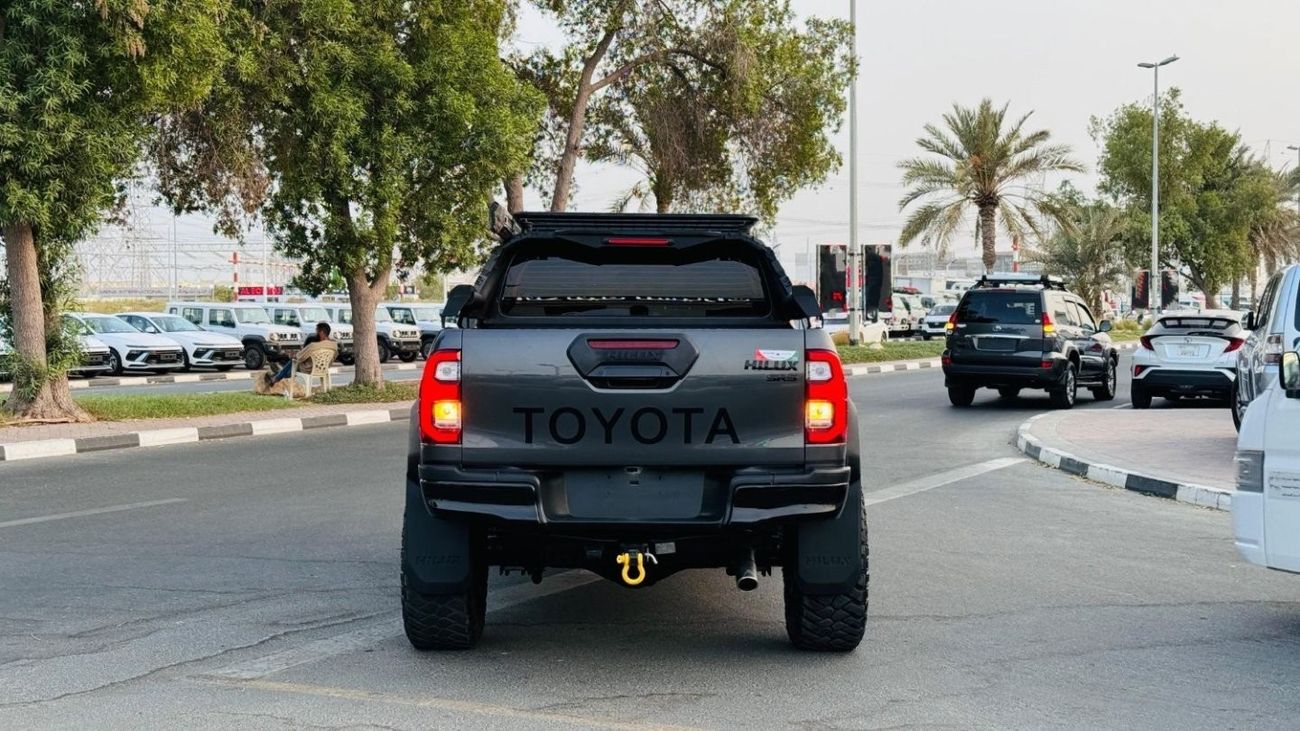 تويوتا هيلوكس -