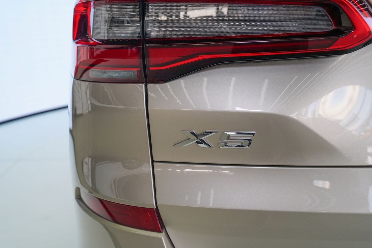 بي أم دبليو X5 XDRIVE 50i
