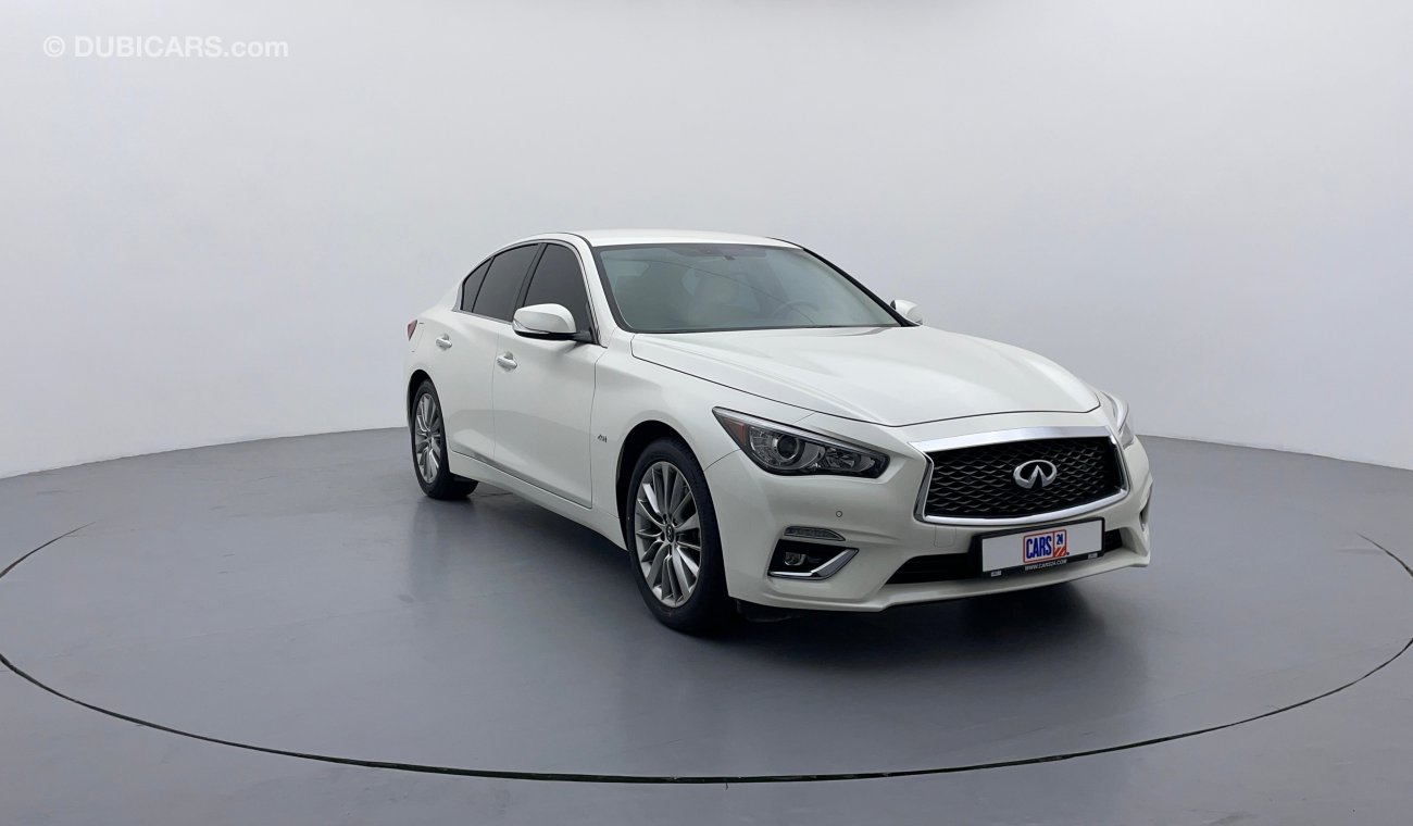 Infiniti Q50 Premium 2000