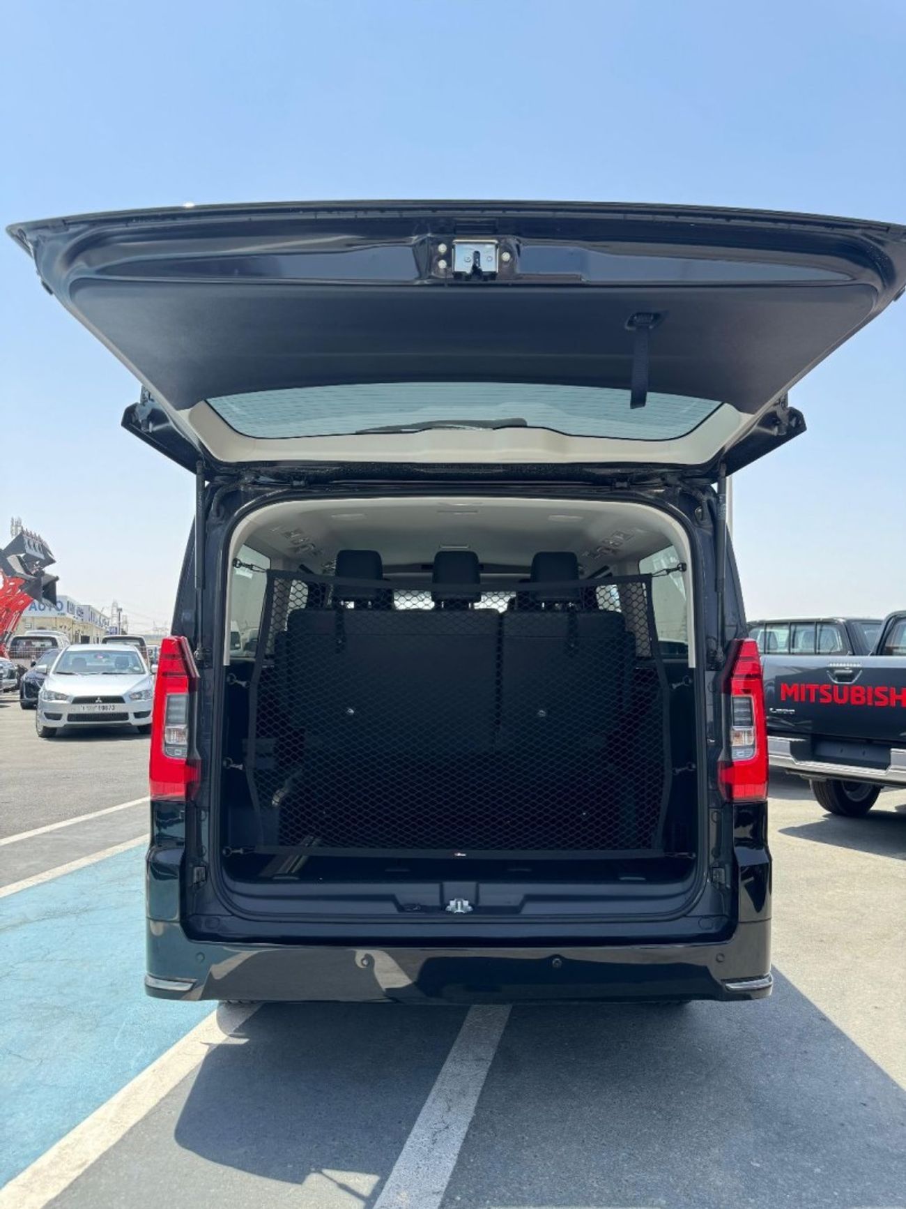 تويوتا جرافينا Toyota Granvia 2.8L Turbo Diesel!!! 2022 Best price for export!!!