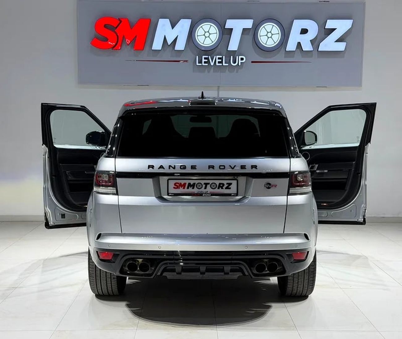 لاند روفر رينج روفر سبورت SVR 5.0L (550 HP) CLEAN TITLE V8 SUPERCHARGED FULLY ORIGINAL PAINT SVR LOW KM