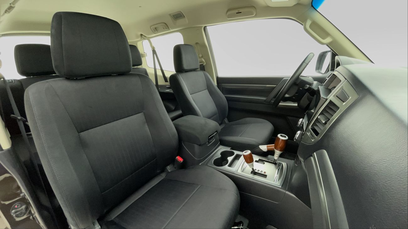 Mitsubishi Pajero 2017 GLS MIDLINE SWB | AED 1142/Month | 0 DP | 30 Day Return | Warranty | Service History