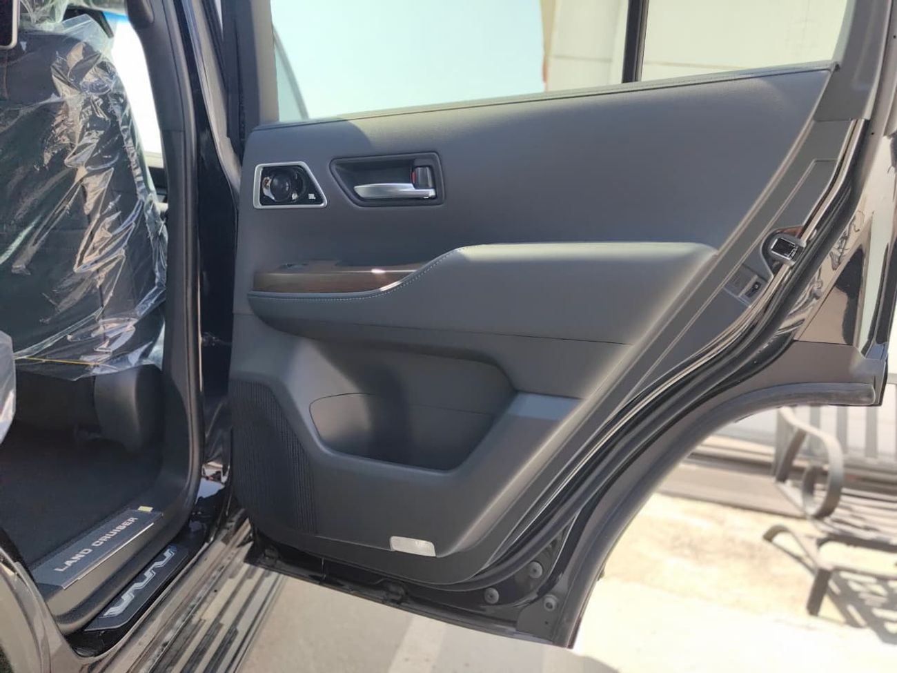 Toyota Land Cruiser VXR 3.5L