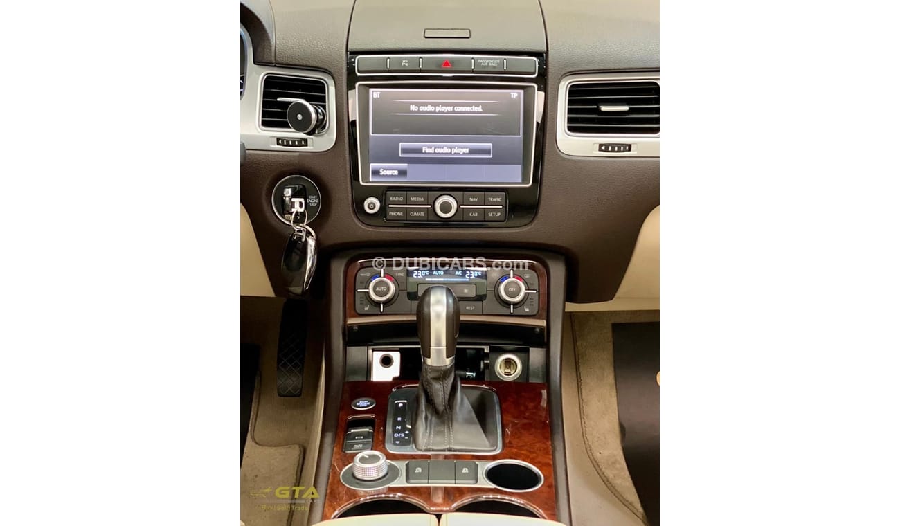 Volkswagen Touareg 2015 Volkswagen Touareg Blue Motion V6, Full VW Service History, Warranty, GCC