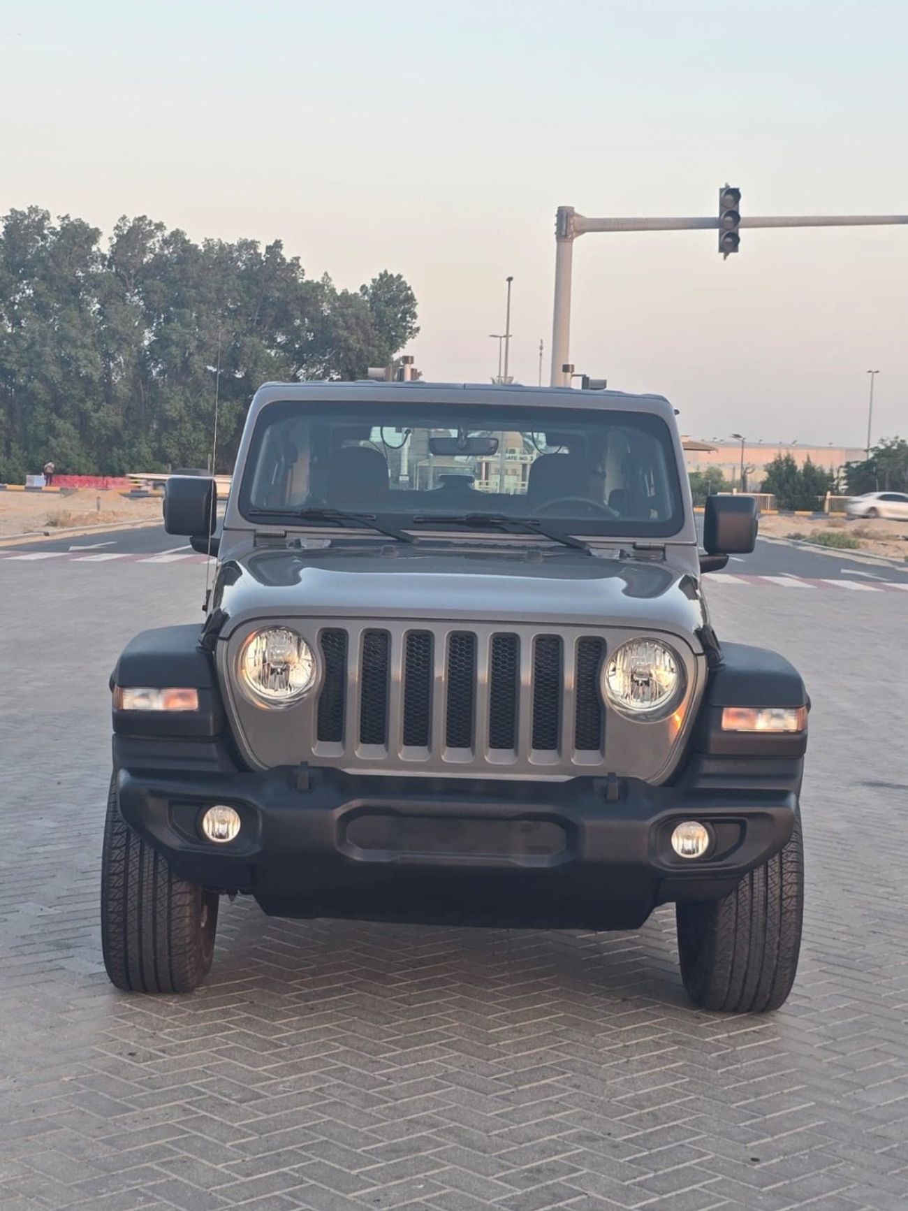 Jeep Wrangler Sport 3.6L A/T (5 Seater) MODEL 2021 GCC CAR PERFECT CONDITION INSIDE AND OUTSIDE FULL OPTION