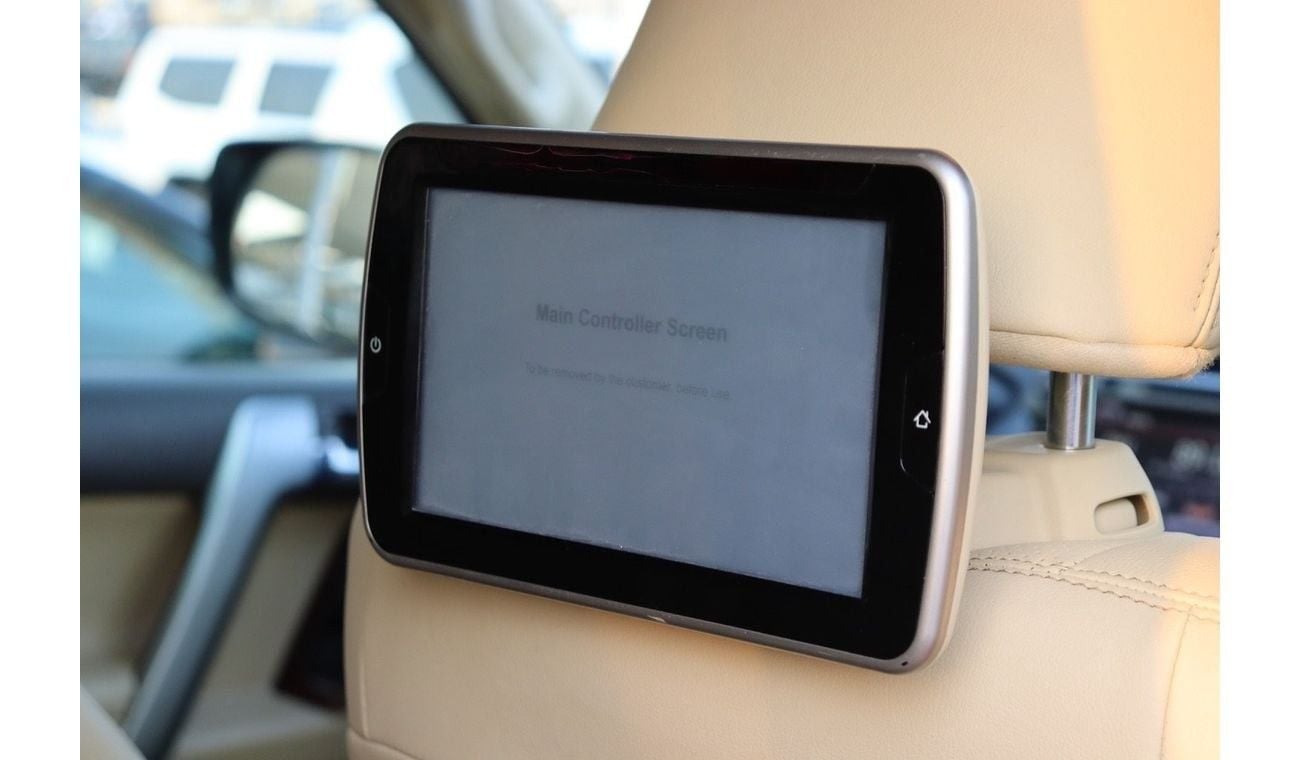 Toyota Prado VXR 4.0L 4WD Toyota Prado VX.R / 2017 / GCC / Free Accident / V6