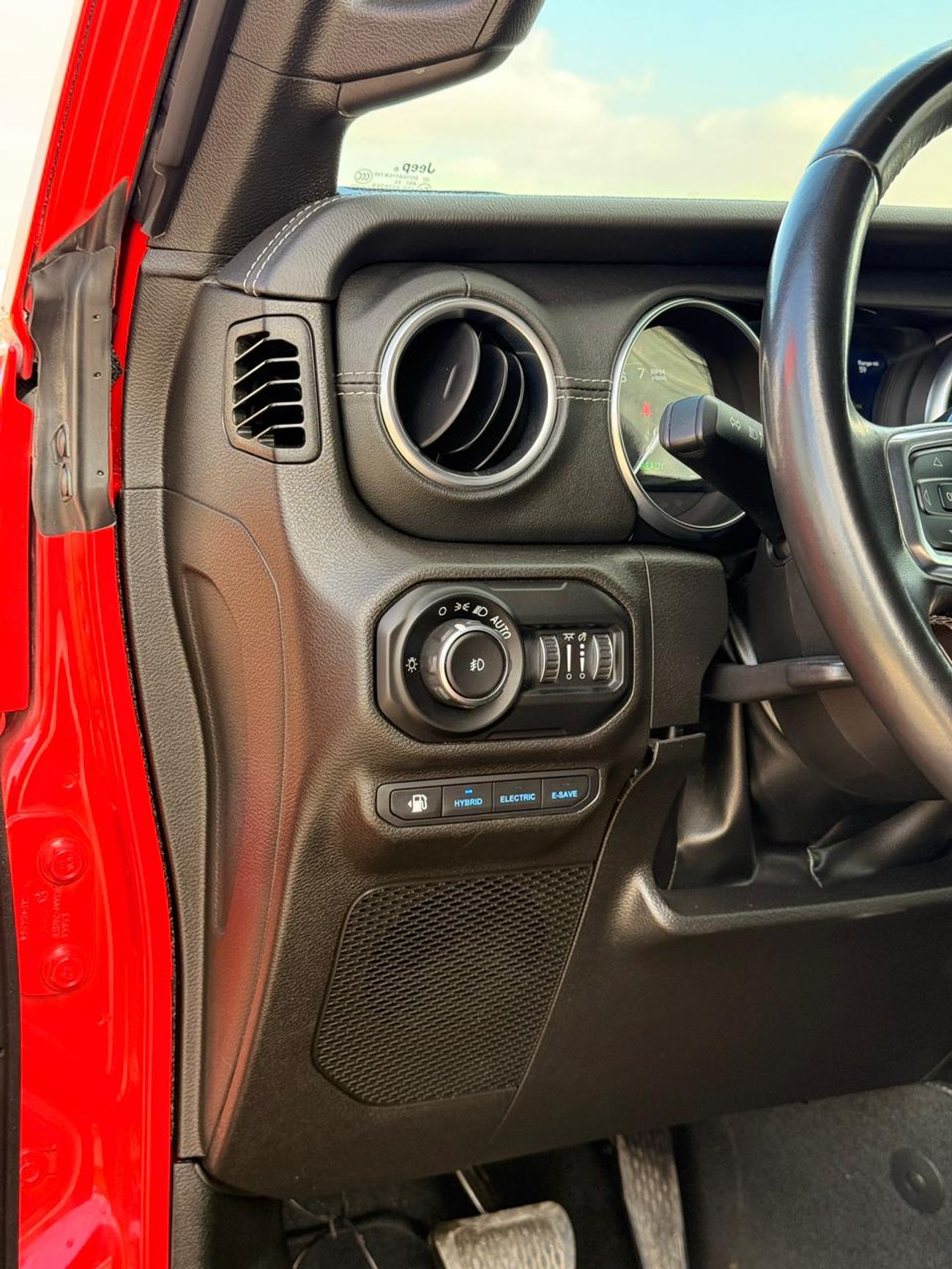 جيب رانجلر Unlimited Sahara 2.0L A/T