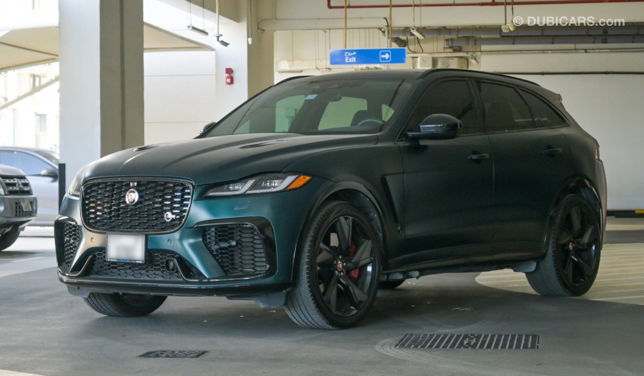 Jaguar F Pace 5.0L V8 SVR (550 PS)