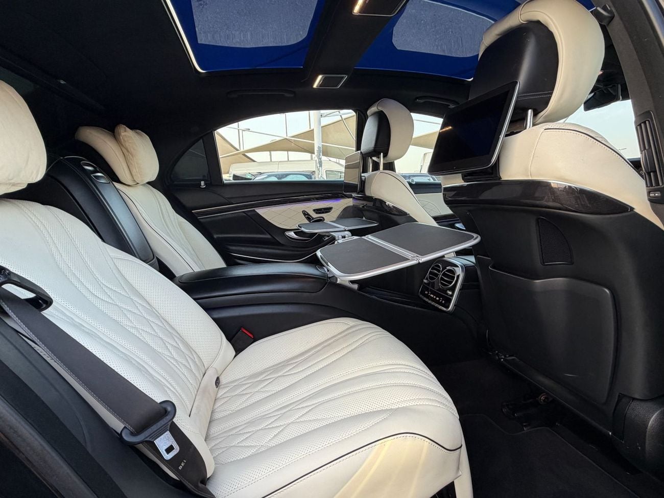 مرسيدس بنز S 560 Exclusive Edition 4.0L