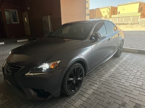 لكزس IS200t STD (NON GCC)