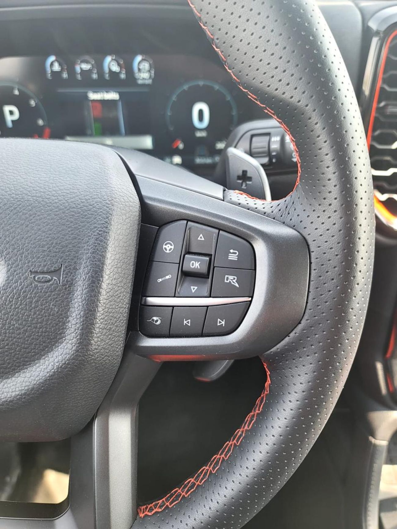 فورد رينجر رابتور 3.0L PETROL GCC SPECS