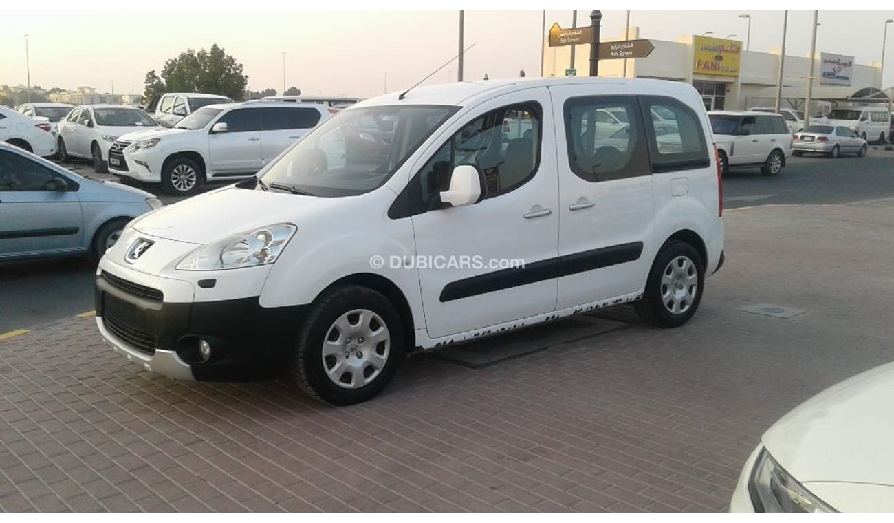 بيجو بارتنر تيبي ديزل ابيض 2010