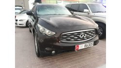 Infiniti FX35 Very clean