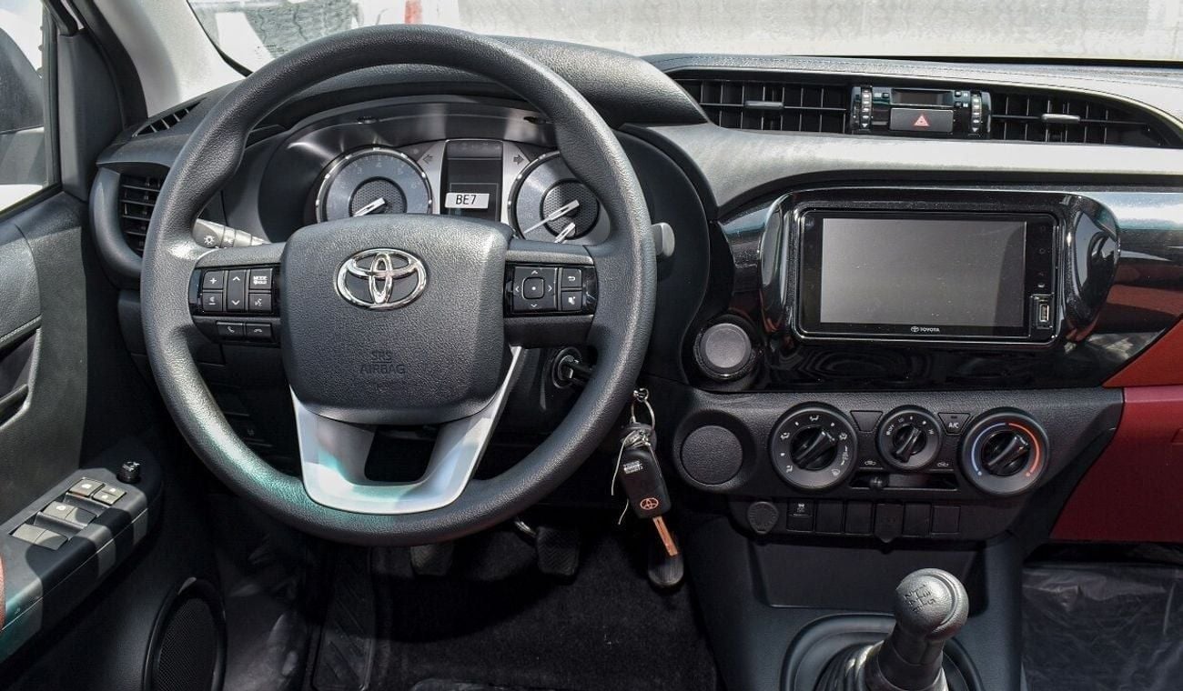 Toyota Hilux 2.7L M/T GAS 2024