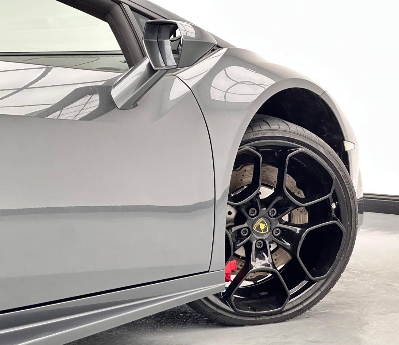 لامبورغيني هوراكان 2018 Lamborghini Huracan LP-580-2 Spyder, One Year Unlimited KM Warranty, Lamborghini Full Service H