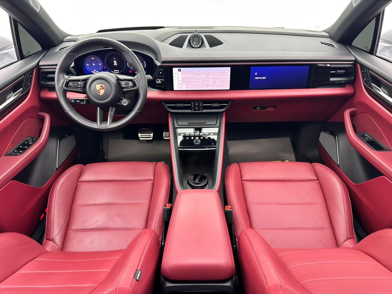 بورش ماكان 2024 Porsche Macan 4 EV, 06/2028 Porsche Warranty, Porsche Full Service History, GCC