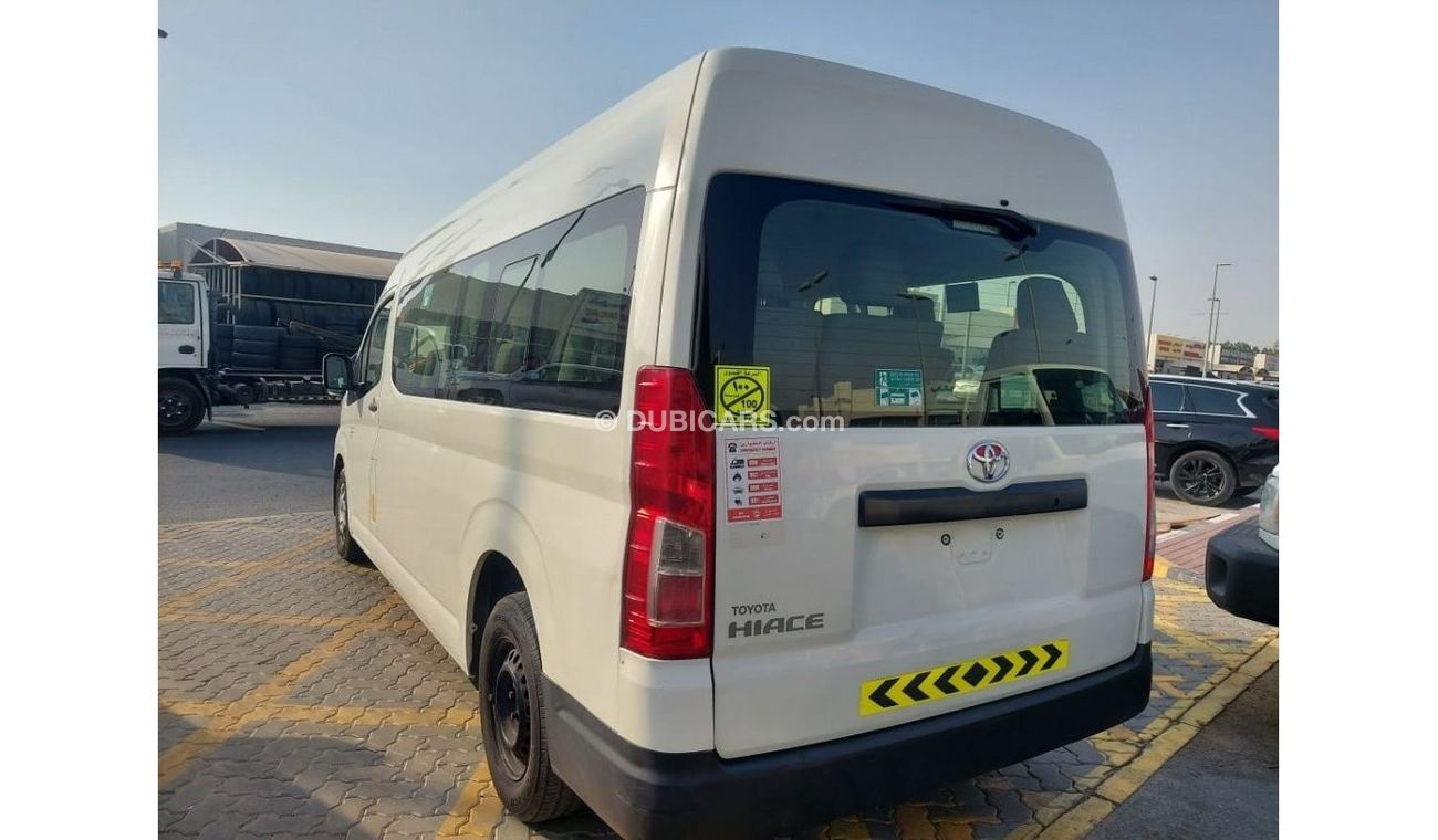 تويوتا هاياس 3.5L HIGH ROOF PETROL 13 SEATER MANUAL TRANSMISSION