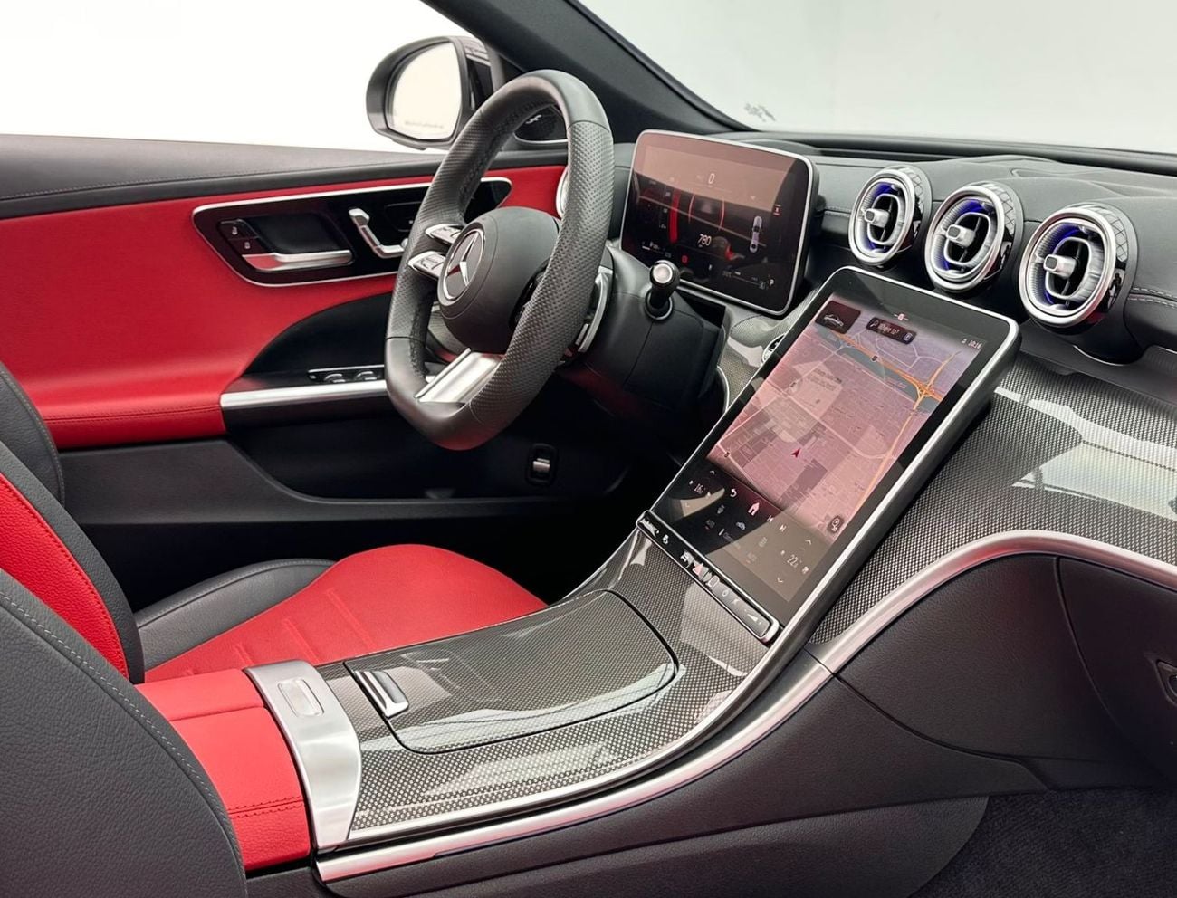 مرسيدس بنز C 200 2025 Mercedes-Benz C200, Nov/2029 Mercedes Warranty + Service History, Excellent Condition, GCC