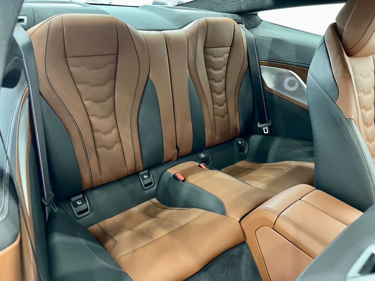 BMW M850i 2019 BMW M850i xDrive, July 2023 BMW Warranty + Service Package, Fully Loaded, Very Low Kms, GCC