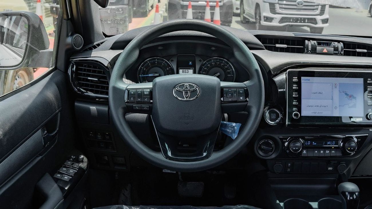 تويوتا هيلوكس 2025 Toyota Hilux Adventure 4.0L AT Petrol (White)