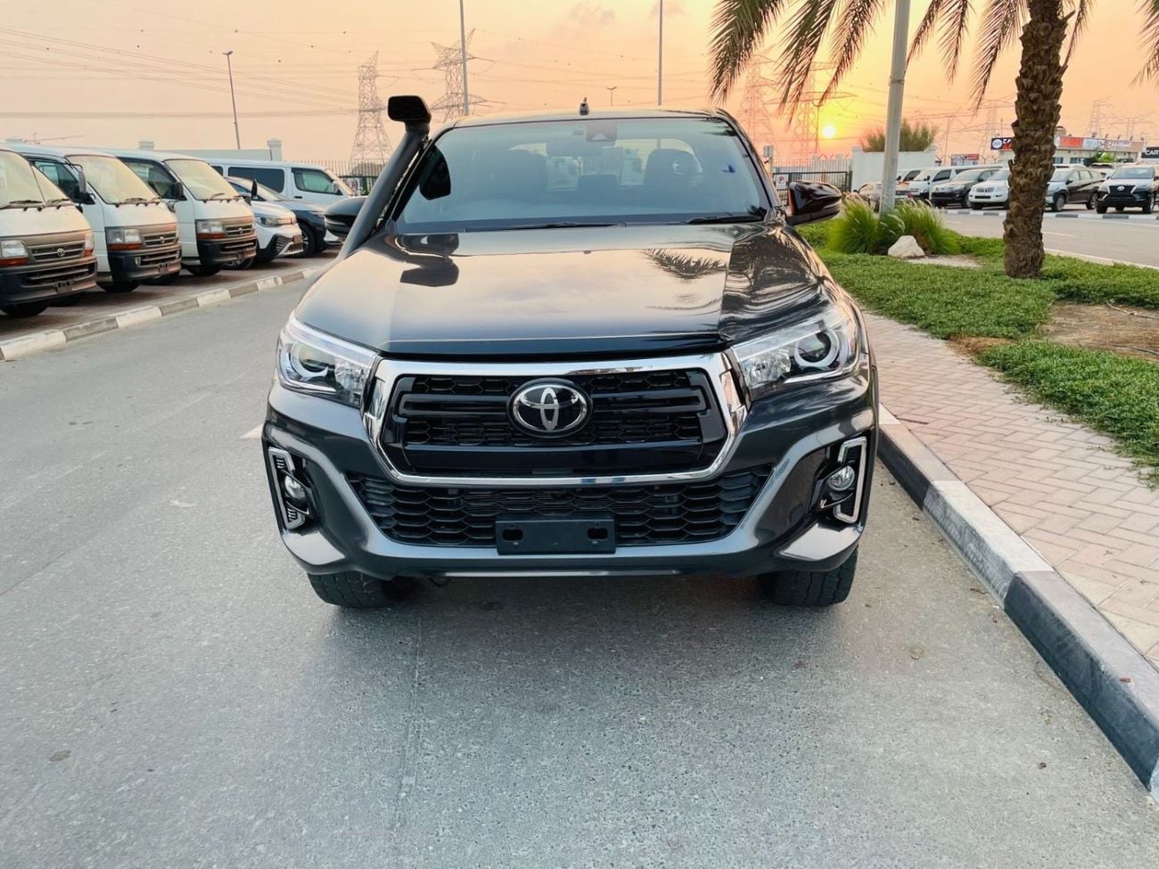Used 2020 TOYOTA HILUX DOUBLE CABIN 2020 for sale in Dubai - 770470