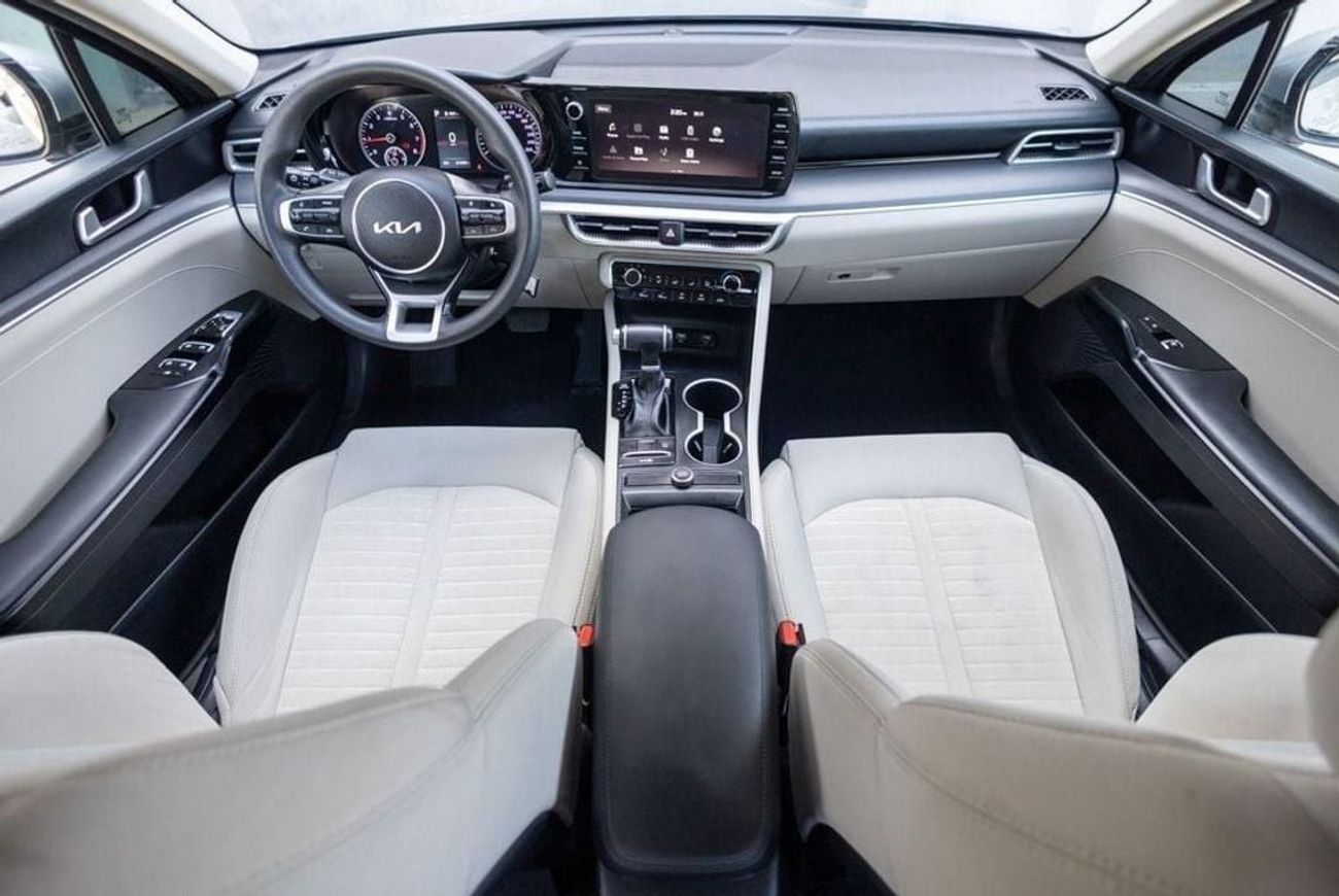 Kia K5 2.0L LX Kia K5 2023 GCC under Agency Warranty with Flexible Down-Payment.