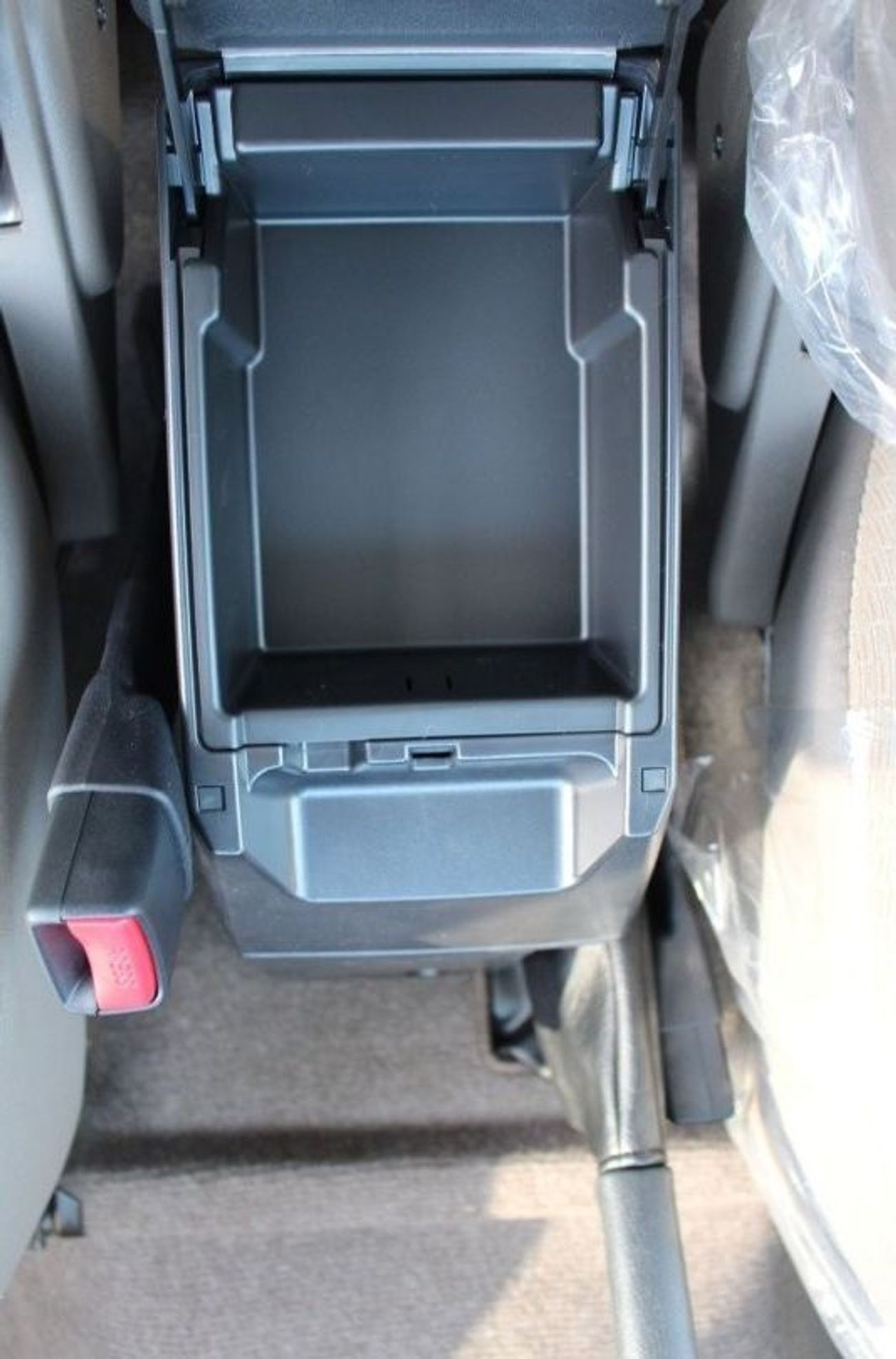 تويوتا لاند كروزر TOYOTA LANDCRUISER 76 4.5L V8 DIESEL E GRADE MANUAL