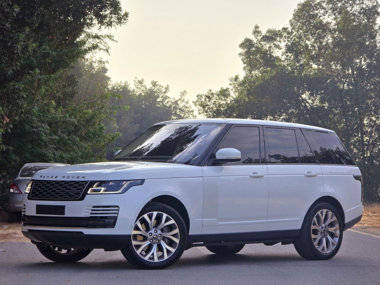 Land Rover Range Rover Supercharged 5.0L VOGUE SUPERCHARGED 2018 GCC ORGINAL PAINT // FULL OPITION // PERFECT CONDITION