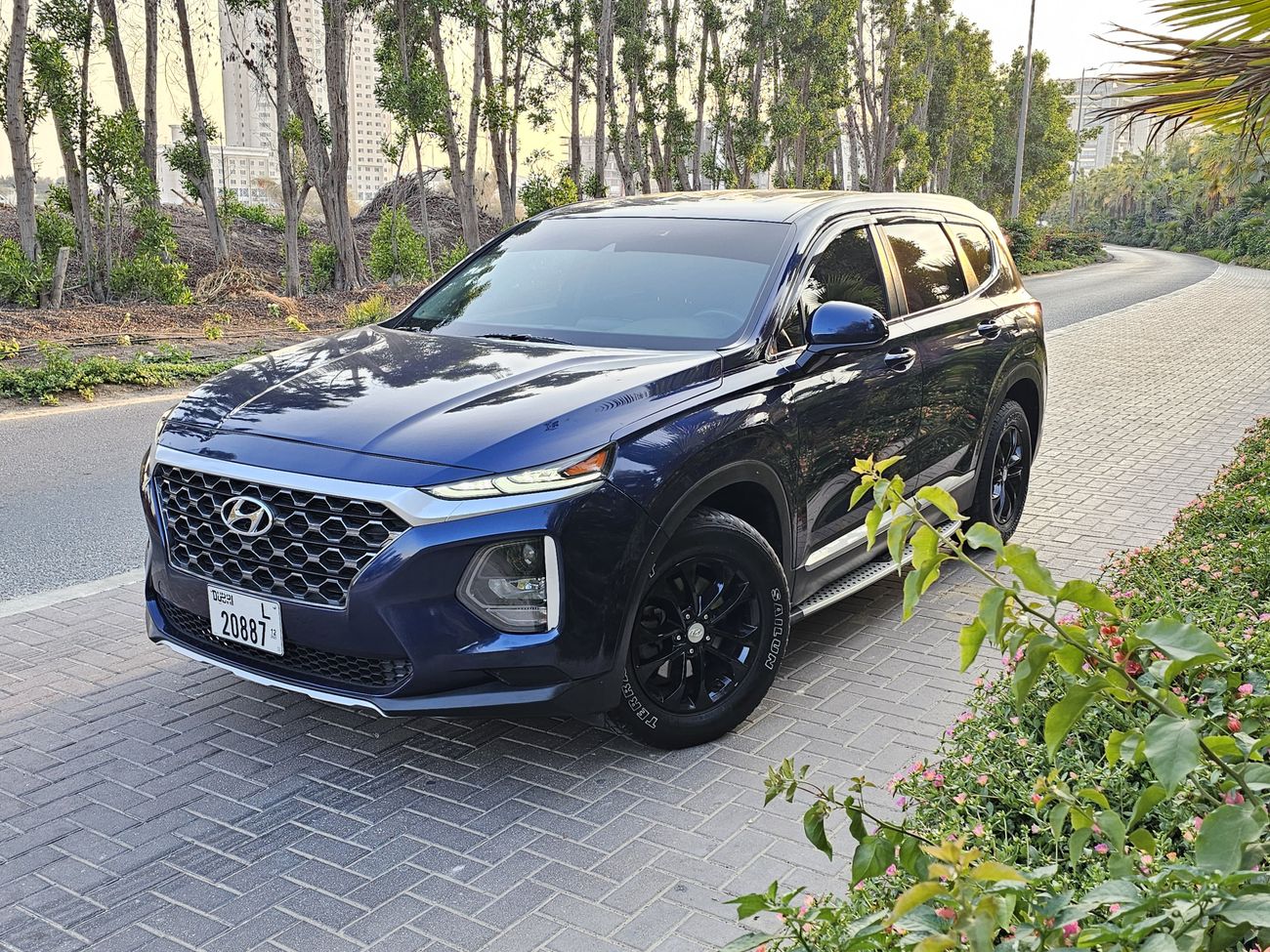 هيونداي سانتا في // 0% DP // Monthly 1150 AED // Dubai Registered // Perfect Condition