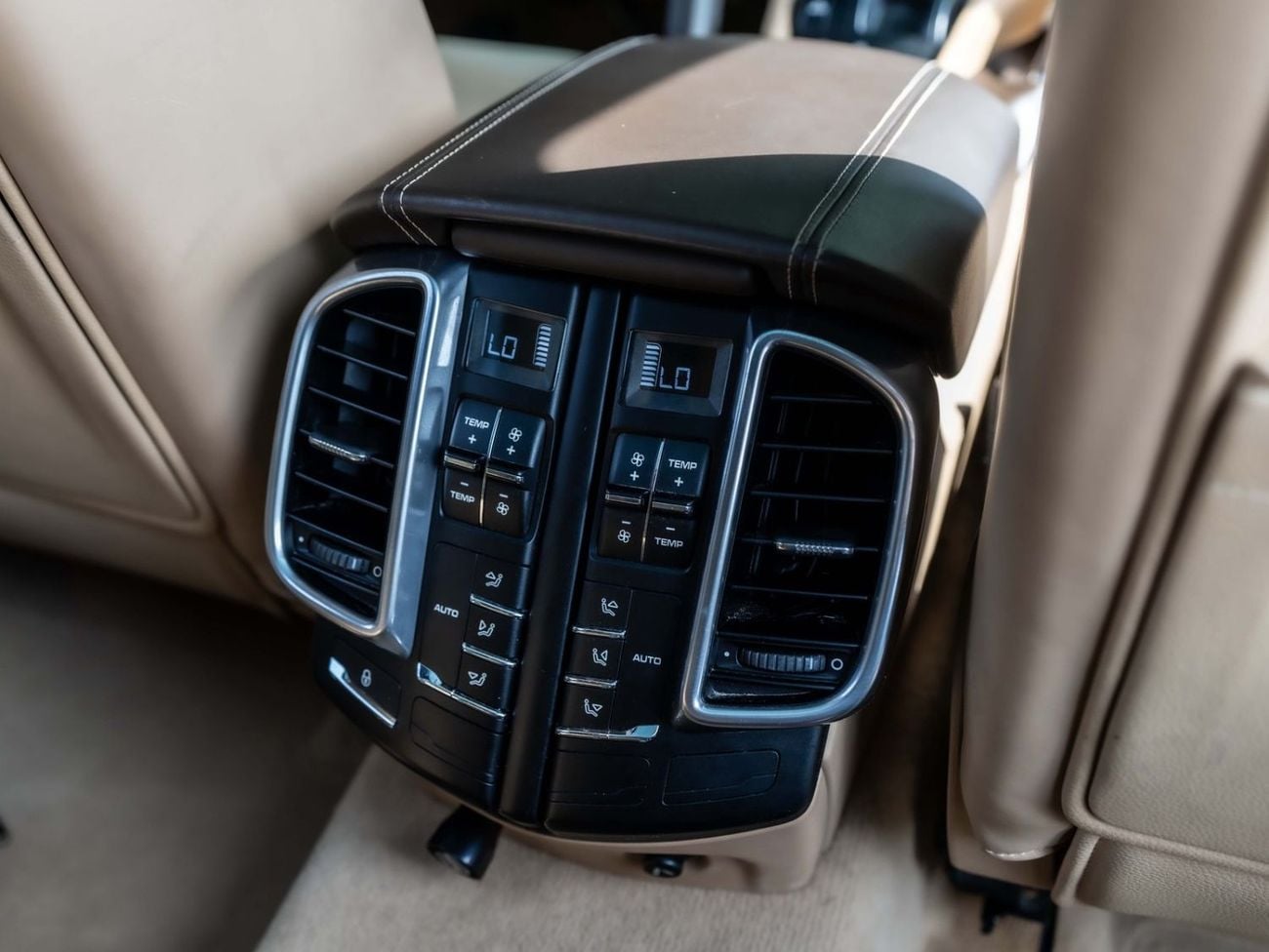 Porsche Cayenne STD