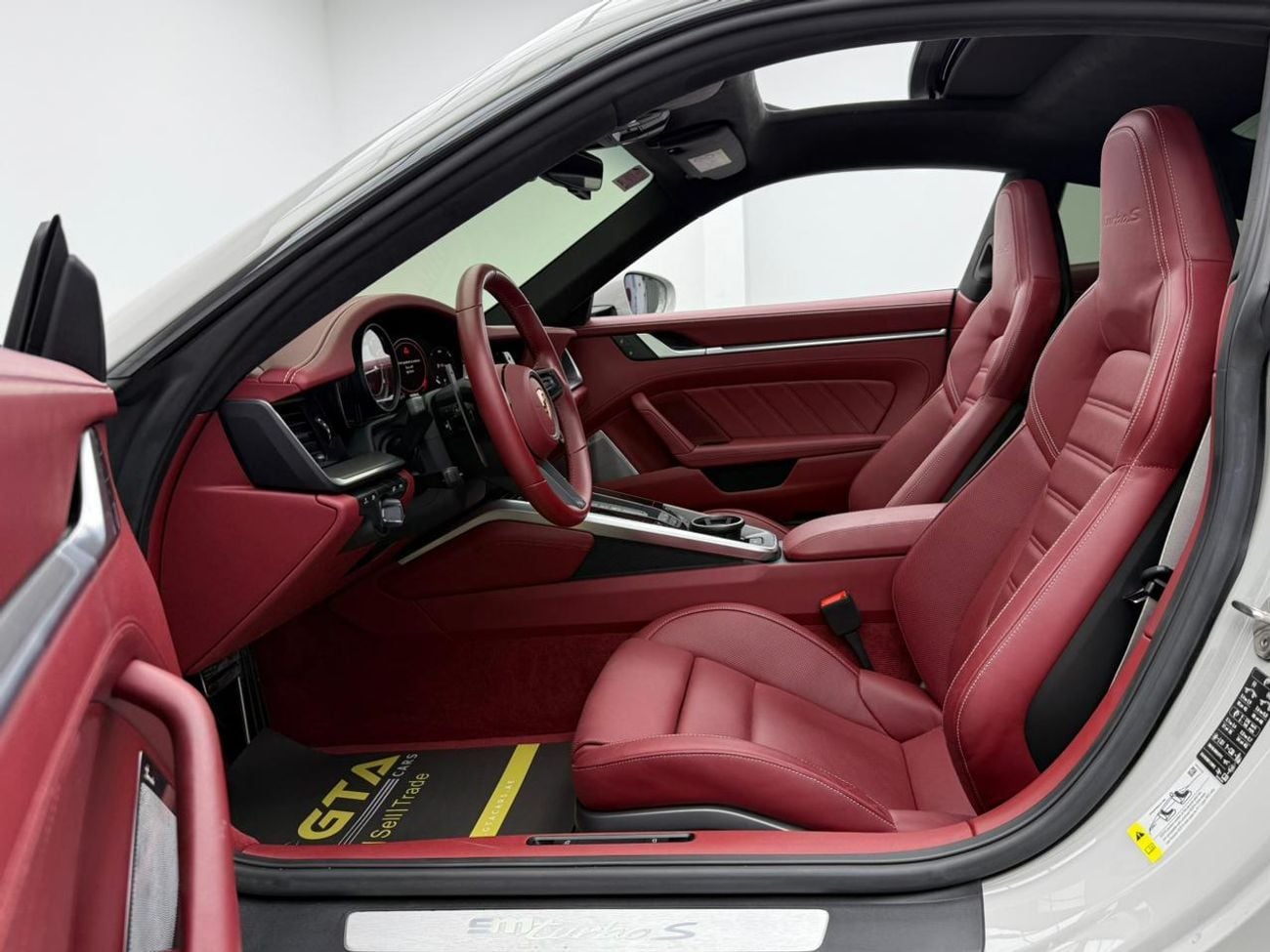 Porsche 911 Turbo S 3.8L (640 HP) Coupe 2023 Porsche 911 Turbo S ,Warranty ,Full Service History ,Ko