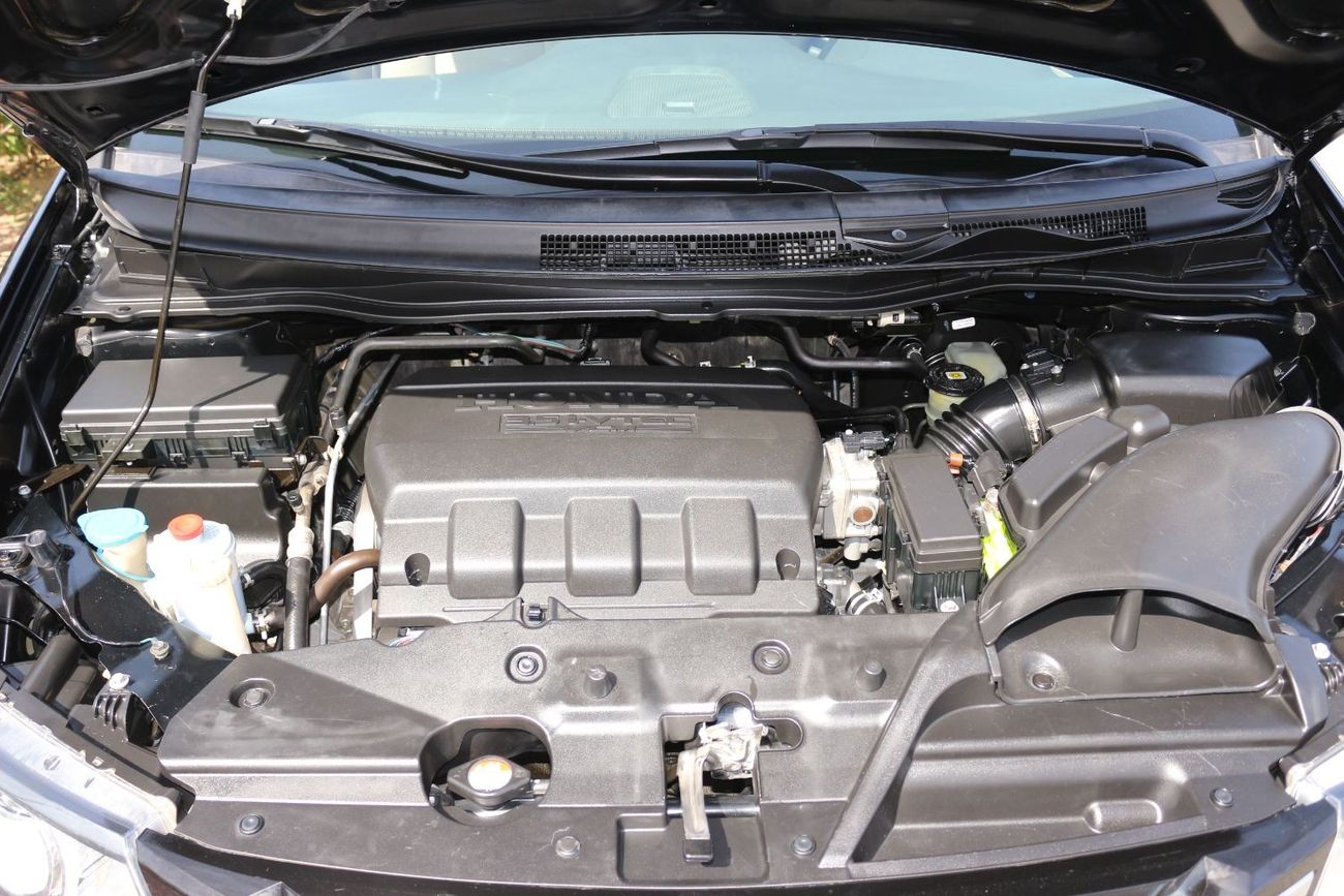 هوندا أوديسي LX هوندا اوديسي 2016 خليحي 8 ركاب صبغ وكاله