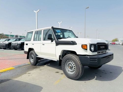 Toyota Land Cruiser 70 TOYOTA LAND CRIUSER 5 DOOR 4.2L DIESEL M/T WHITE COLOR 2025