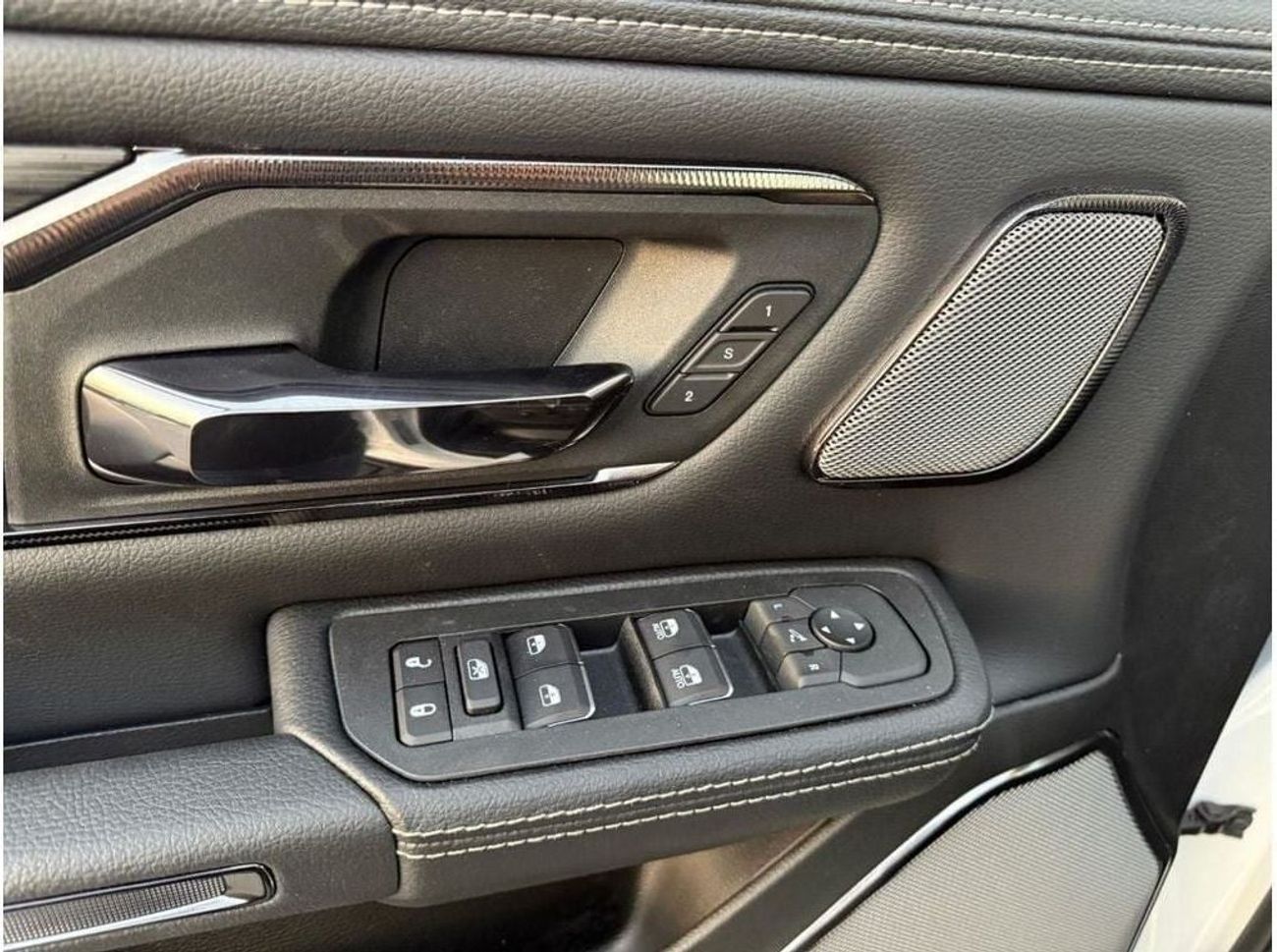 RAM 1500 EXPORT PRICE - REBEL GT TWIN TURBO (with air suspension)