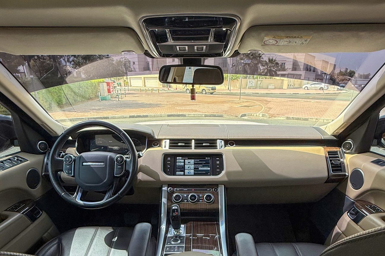 Land Rover Range Rover Sport HSE 3.0L BLACK EDITION