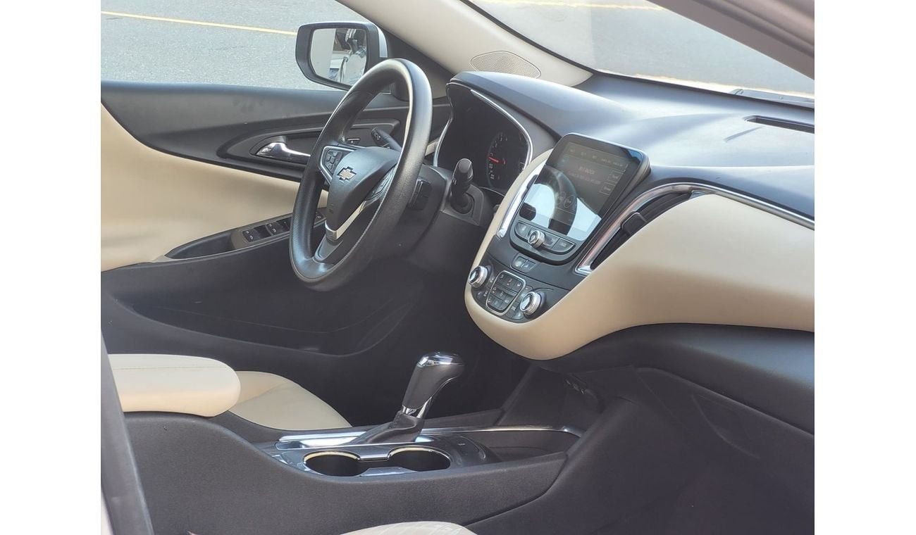 Chevrolet Malibu LT / FULL OPTION / PANORAMIC SUNROOF / IN PERFECT CONDITION