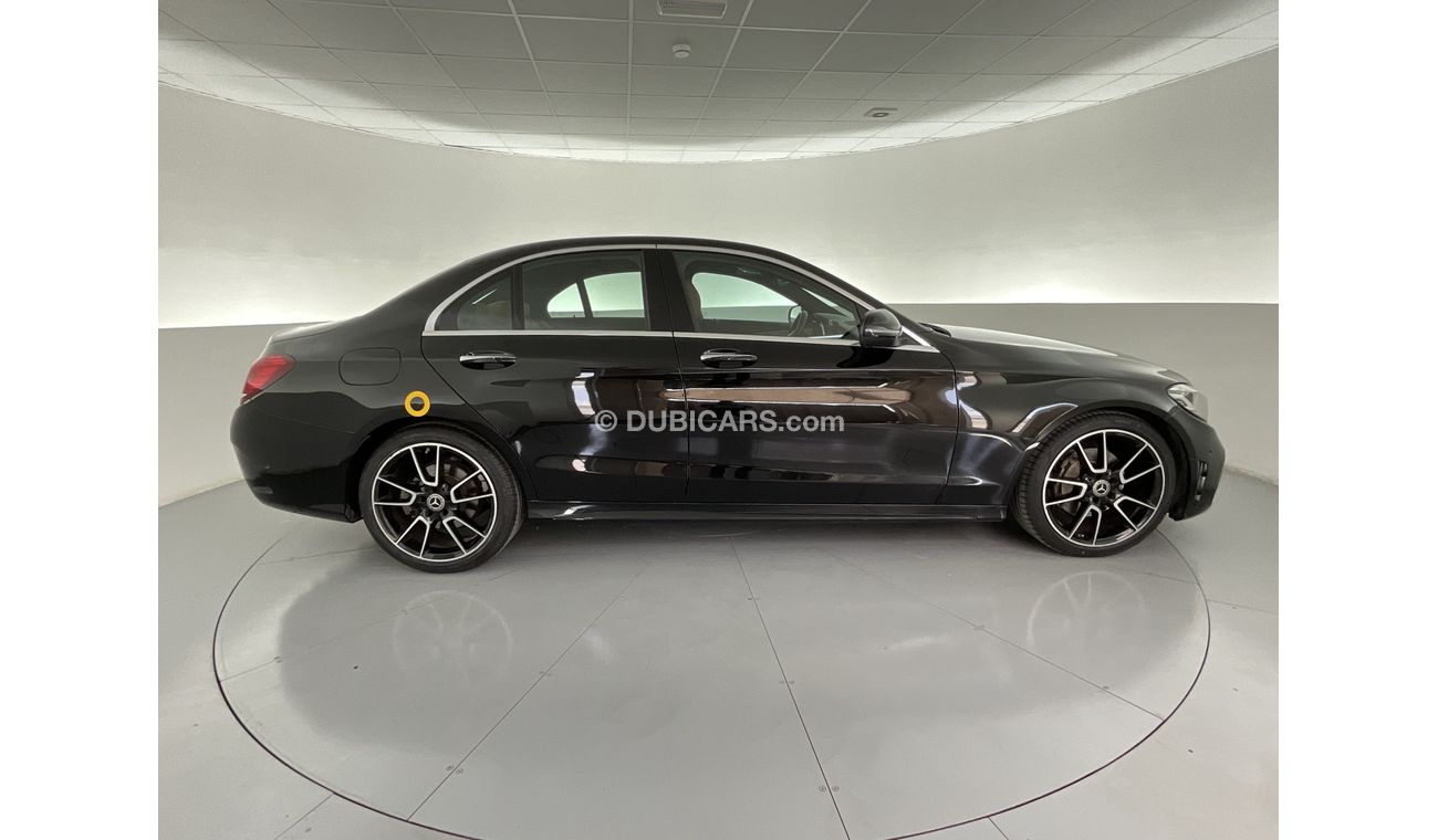 Mercedes-Benz C 200 Standard (AMG Line)